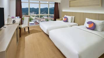 Deluxe Room | Premium bedding, minibar, in-room safe, desk