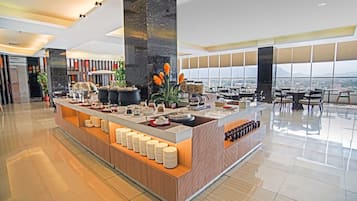 Daily buffet breakfast (IDR 95000 per person)