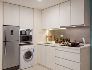 Appartement Exécutif, 2 chambres | Cuisine privée | Plaque de cuisson, bouilloire électrique