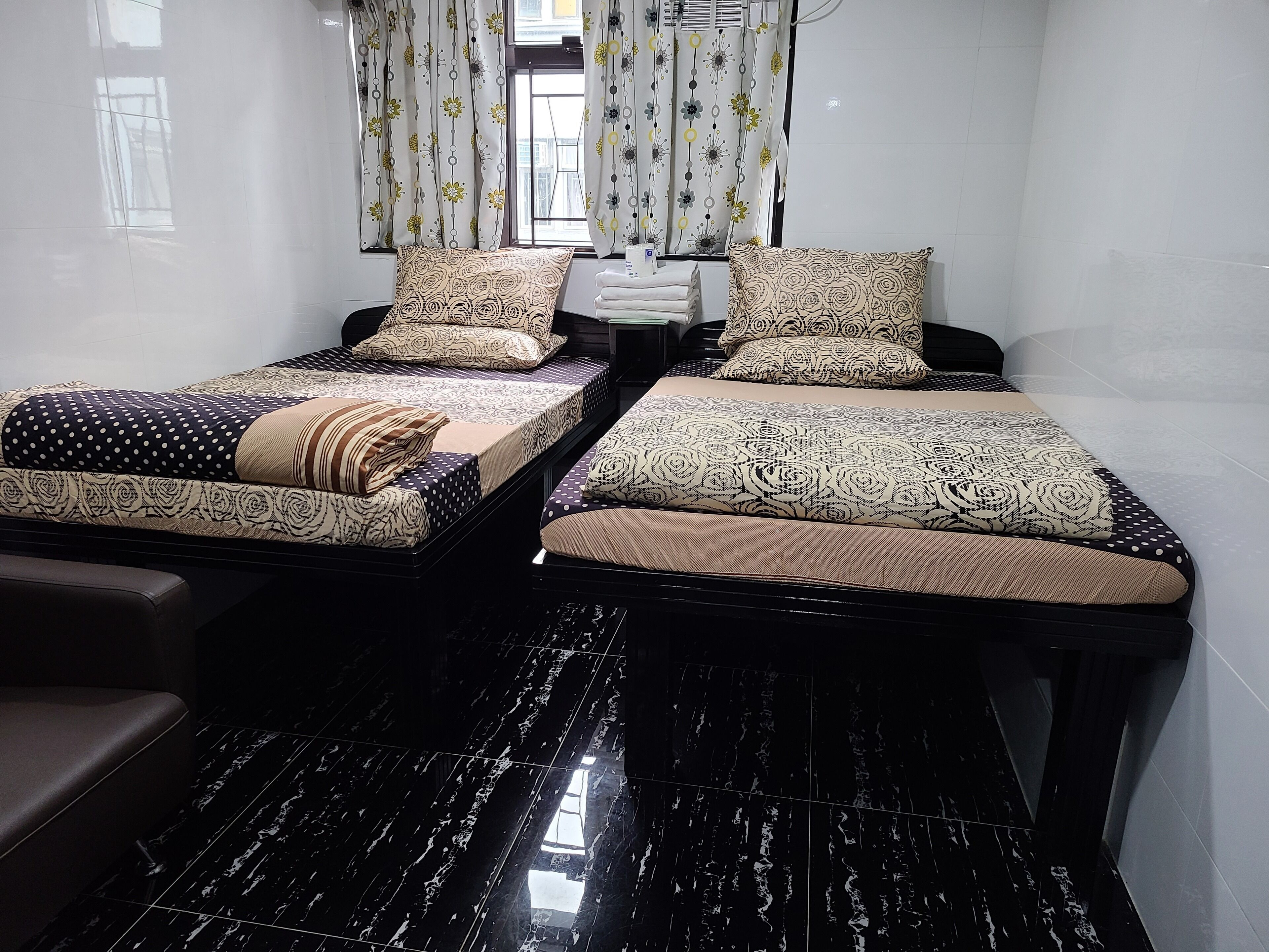 Photo - Manila Hotel -Hostel Block D FLAT D-8 24 HOUR RECEPTION