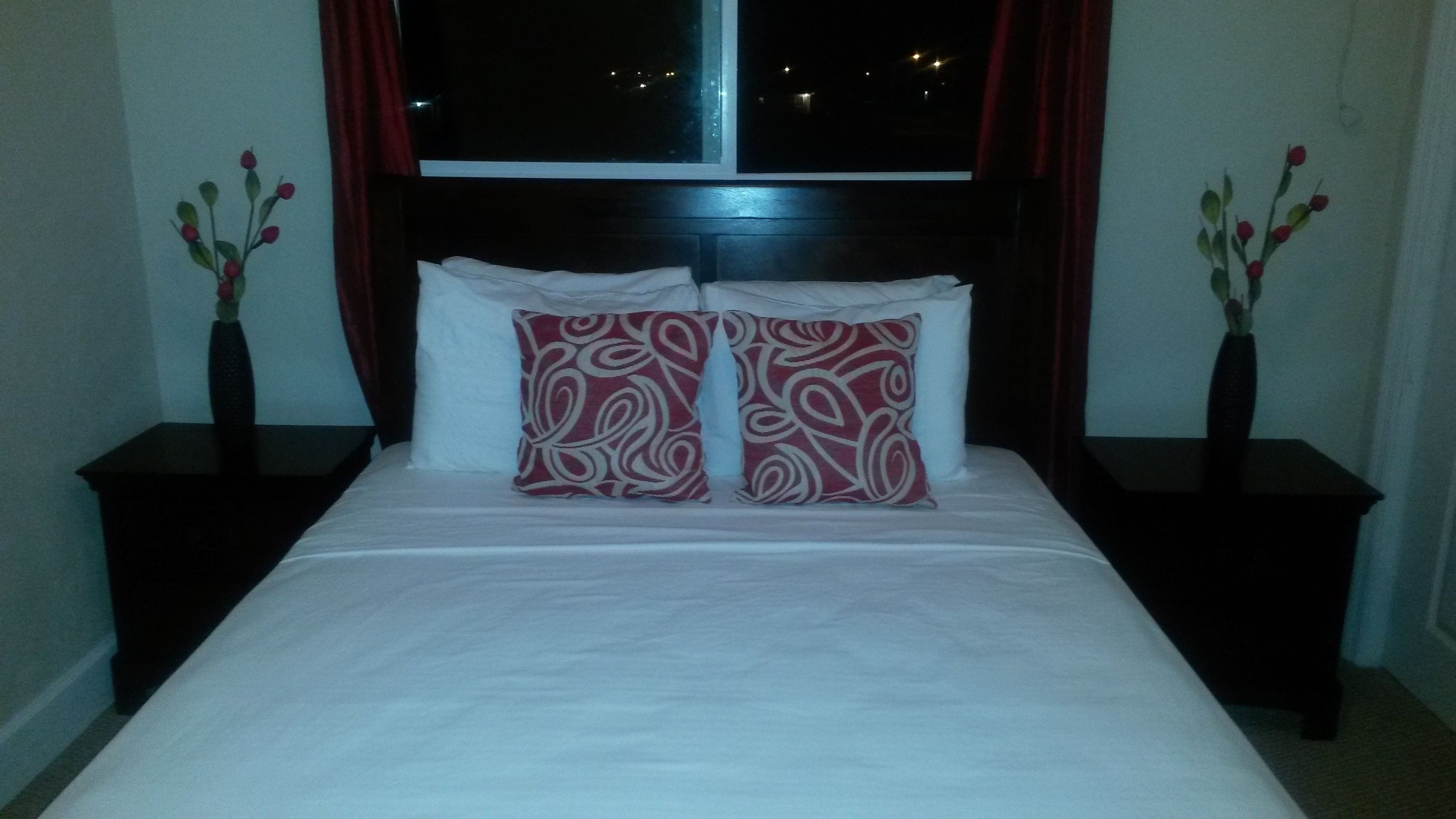 Townhome | Living room | 46-inch LED TV with cable channels, TV, books