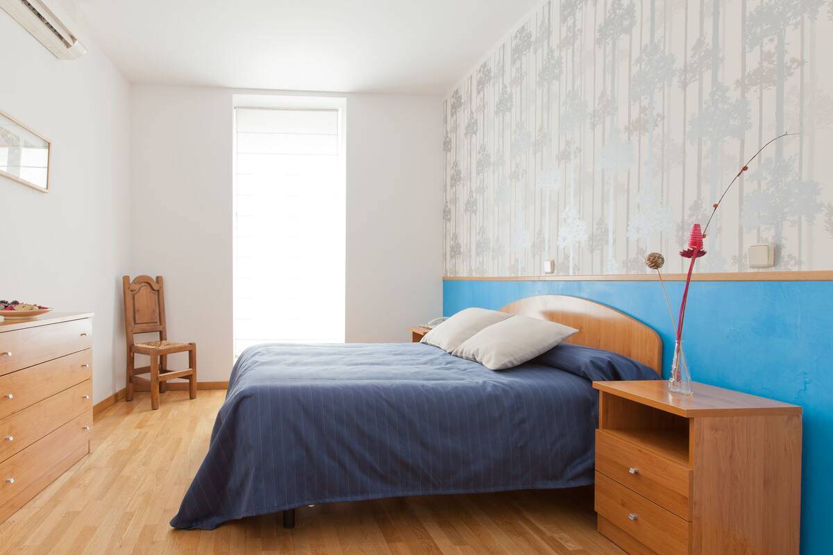 Double Room | Minibar, desk, blackout drapes, iron/ironing board (on request)
