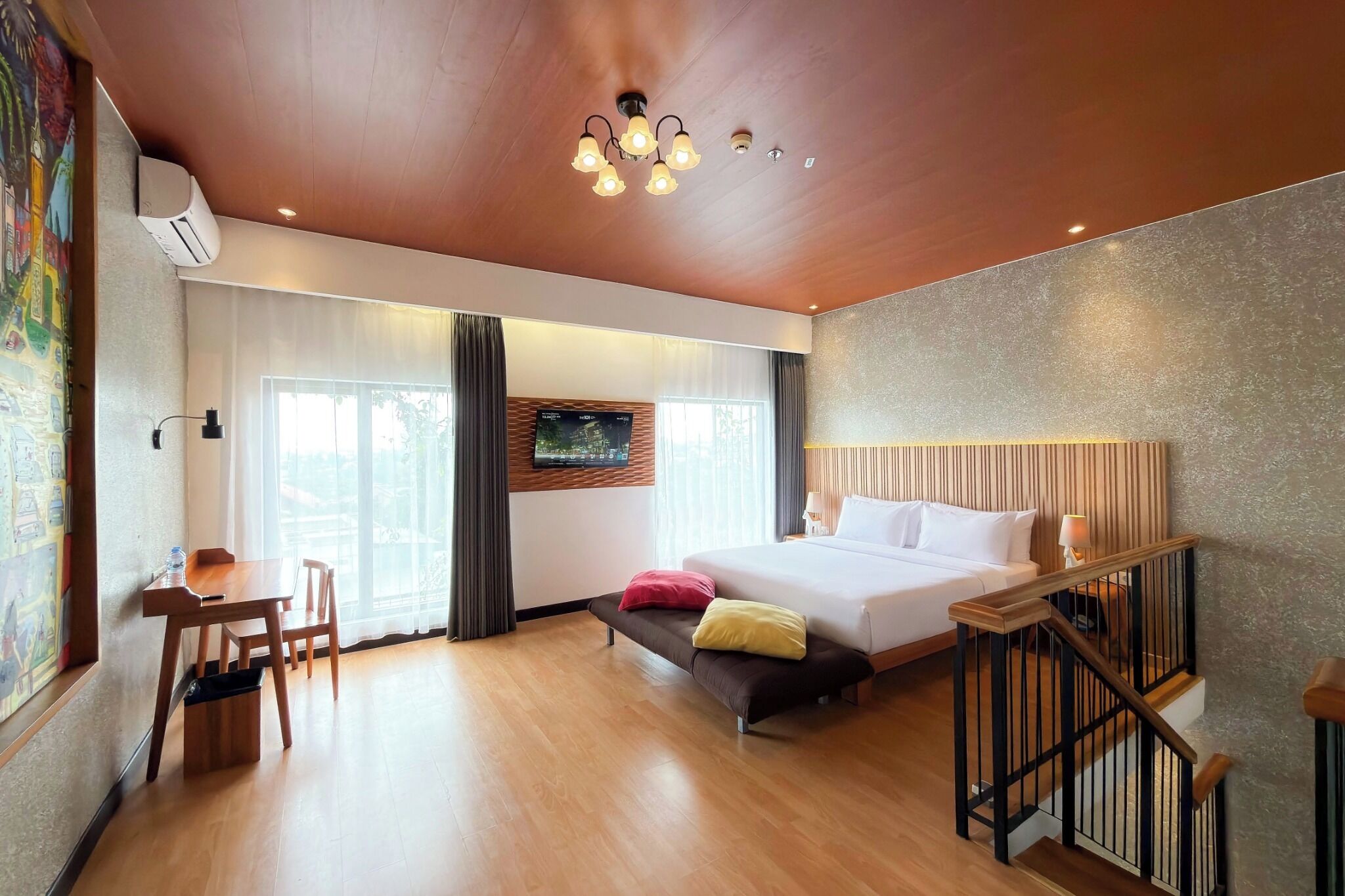 Duplex (Trendy) | In-room safe, blackout drapes, free WiFi, bed sheets