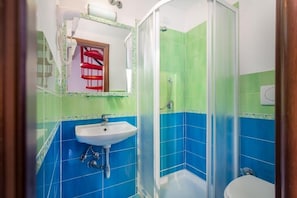 Combined shower/tub, free toiletries, hair dryer, towels - Adre Majestic View (Florence)