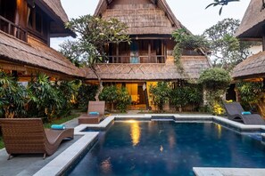 Exterior - Radiant Jepun Villa (Legian)