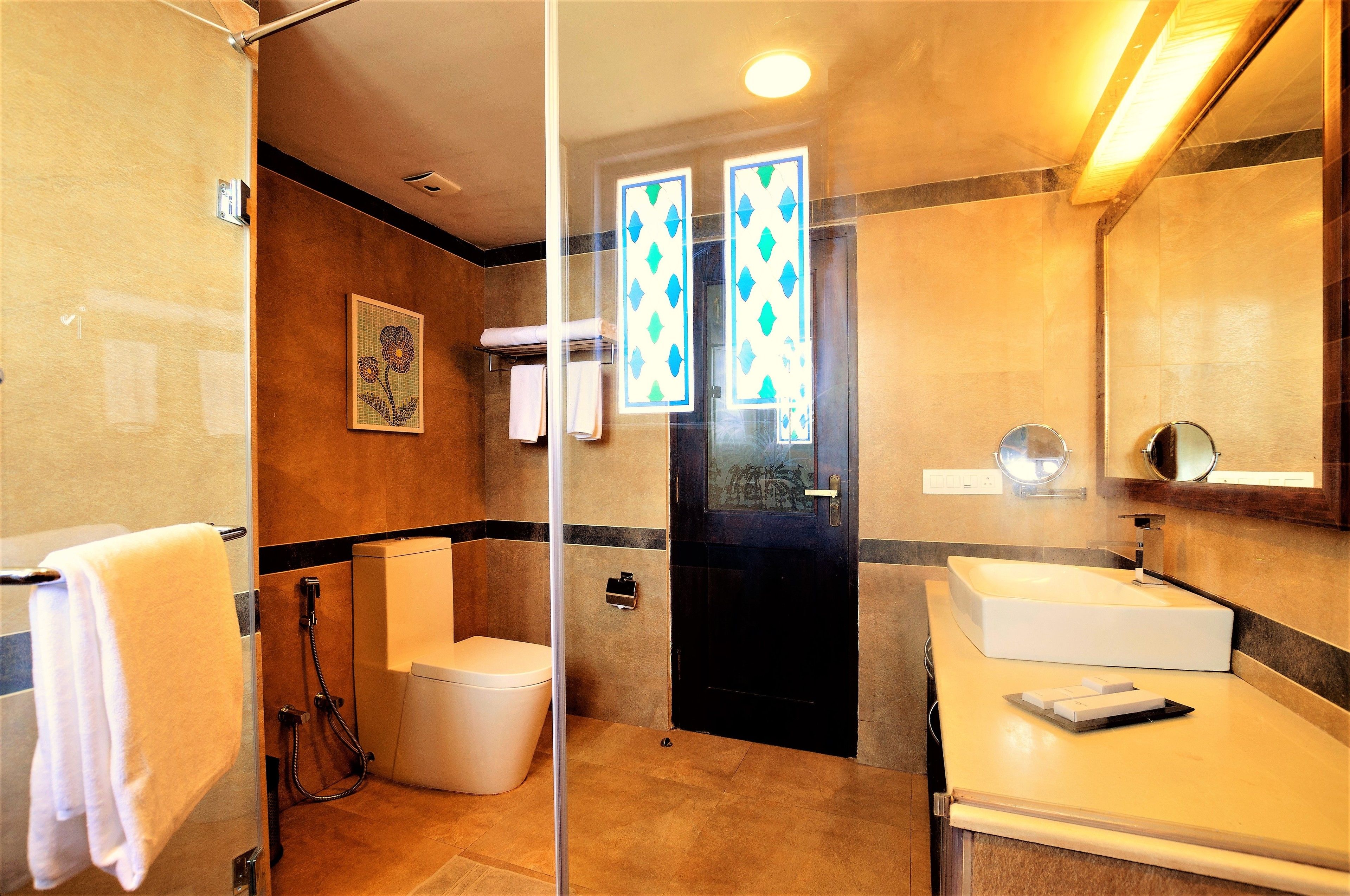 premium double room, sea view | bathroom | shower, free toiletries, hair dryer, towels