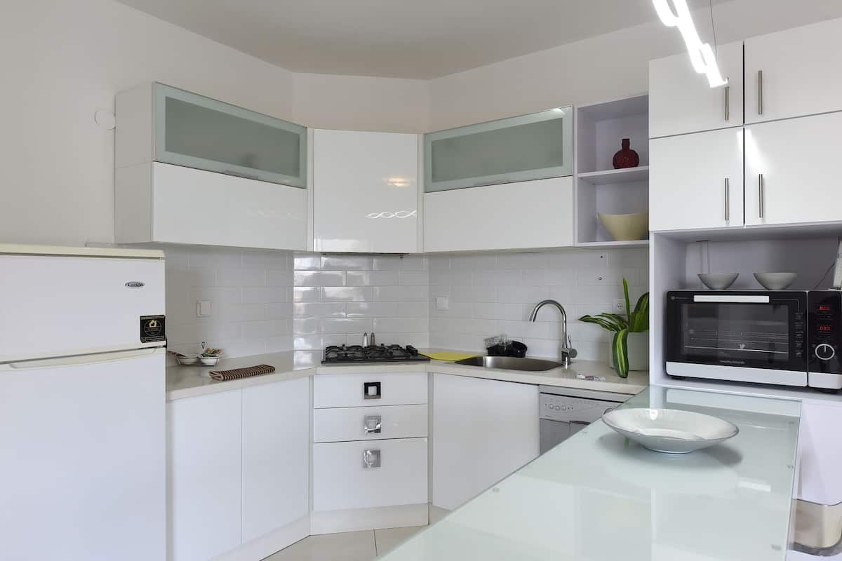 Apartment, 2 Bedrooms, Terrace Privet Pool ( Avney Hoshen 14) | 전용 간이 주방 | 대용량 냉장고, 전자레인지, 쿡탑, 커피/티 메이커