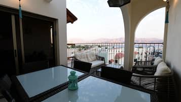 Departamento Deluxe, 2 habitaciones, vista al mar (Avnew Hoshen 24) | Vista a la montaña