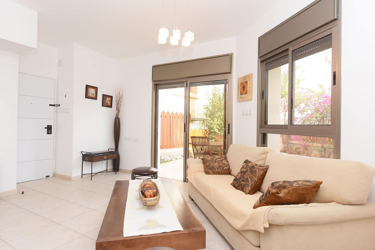 Apartment, 2 Bedrooms, Terrace (Shoham 2) | 2 bedrooms, iron/ironing board, WiFi (free), bed sheets