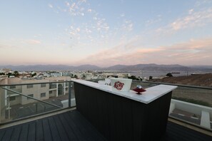 Exclusive Penthouse With Private Pool(Haekaliptus 1) | Terras