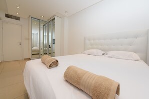 Apartment, 2 Bedrooms, Private Pool (Haekaliptus 4\2) | 2 bedrooms, iron/ironing board, free WiFi, bed sheets