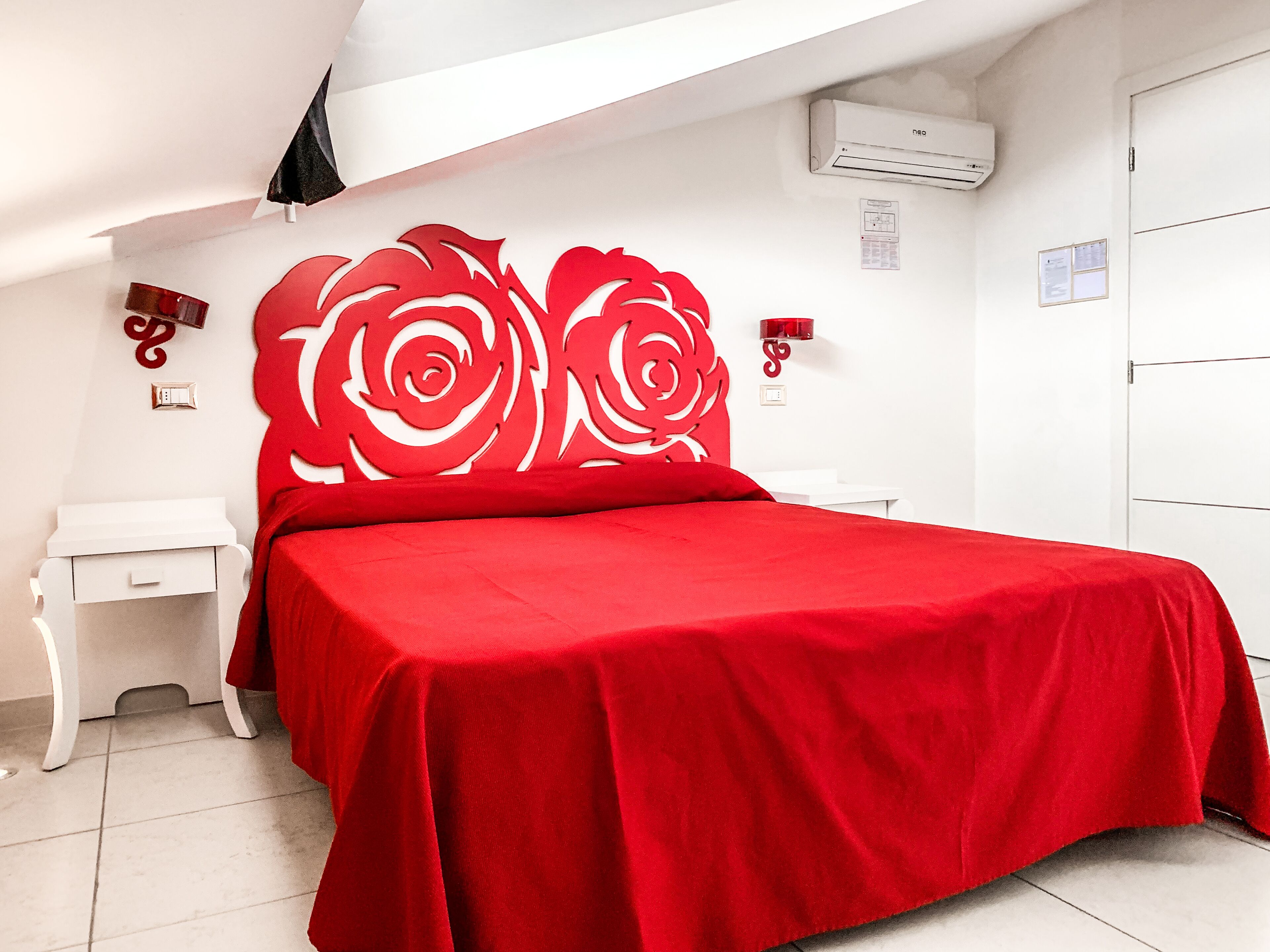 Basic Room, Tower | Minibar, in-room safe, individually decorated, desk