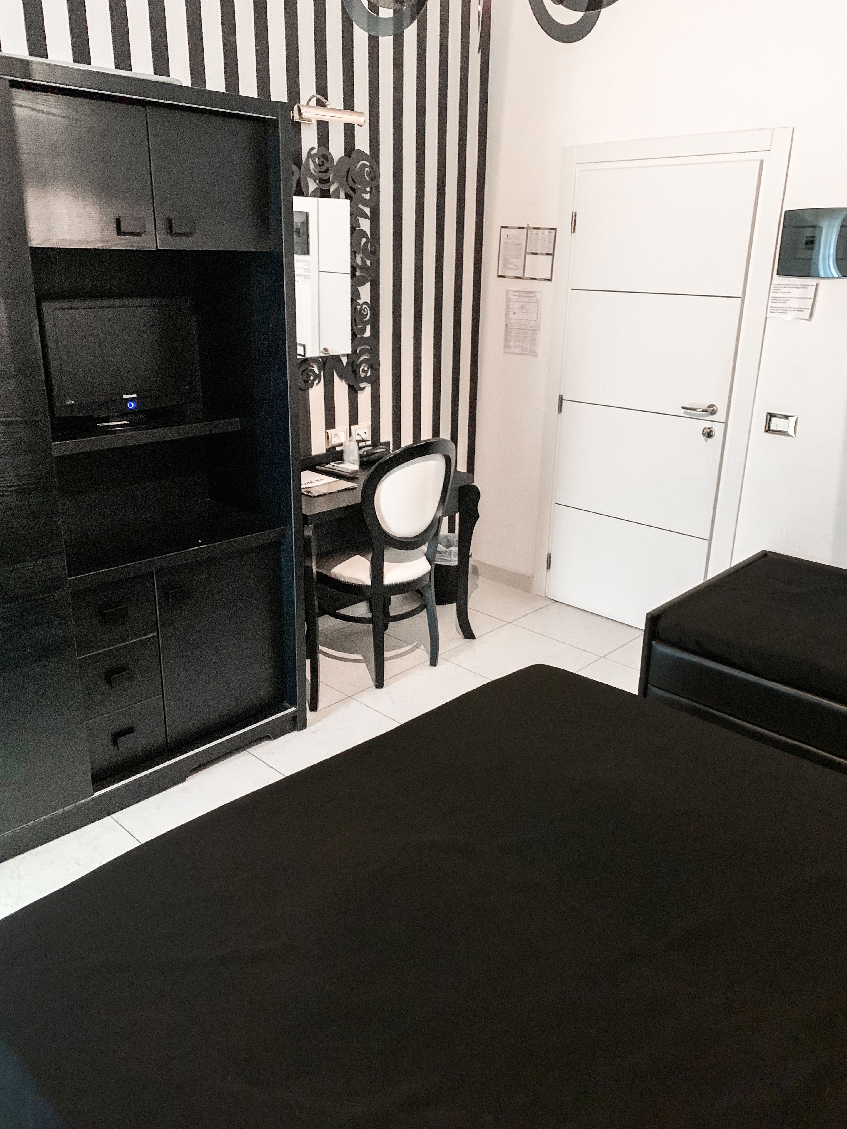 triple room | 1 bedroom, minibar, in-room safe, individually decorated