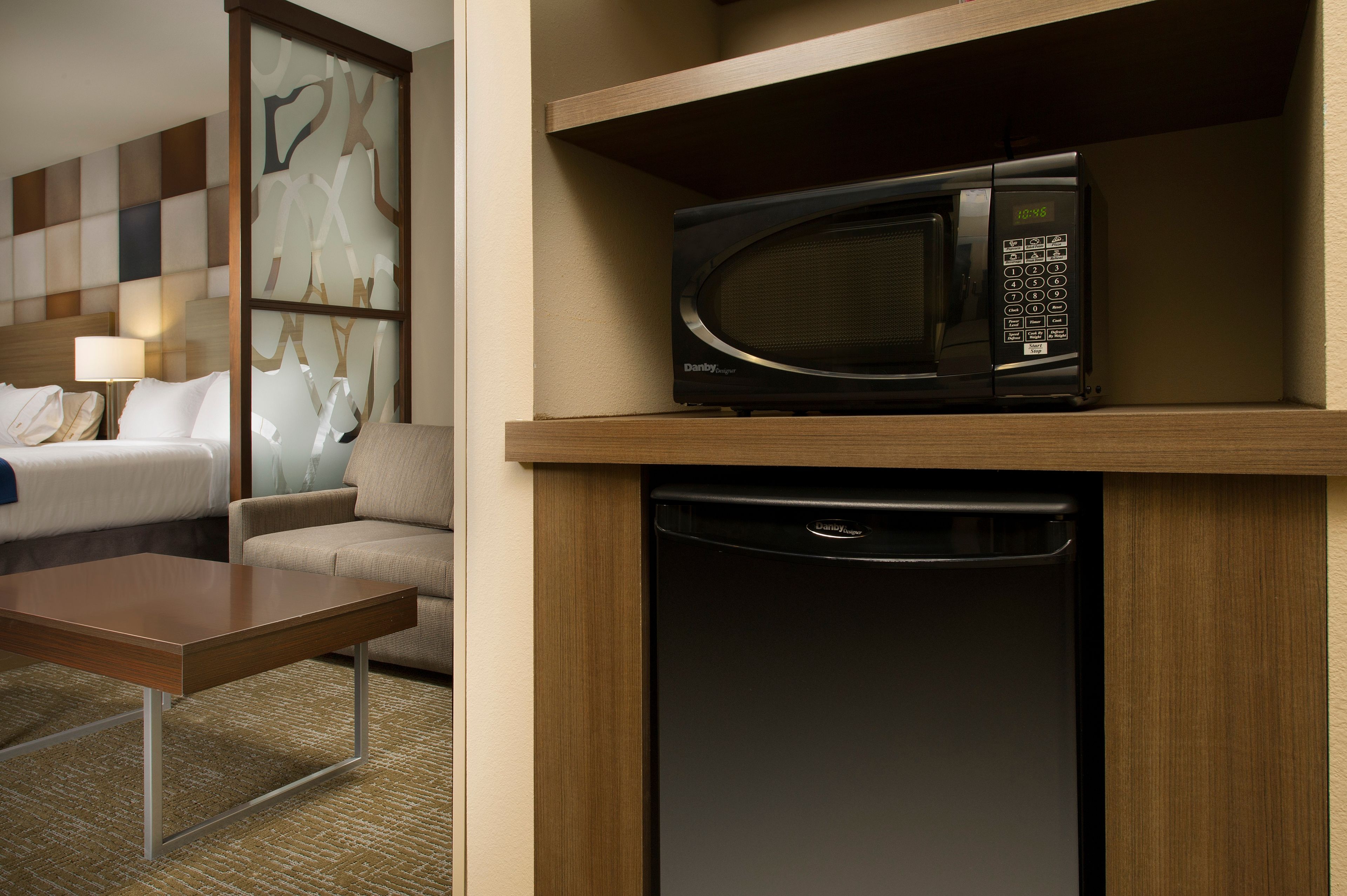 fridge, microwave, coffee/tea maker