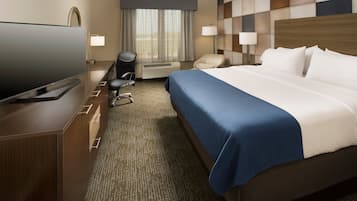 Laptop workspace, iron/ironing board, free cribs/infant beds, free WiFi