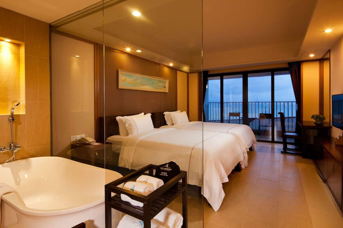 Deluxe Apartment, 2 Twin Beds | Blackout drapes, WiFi (free)