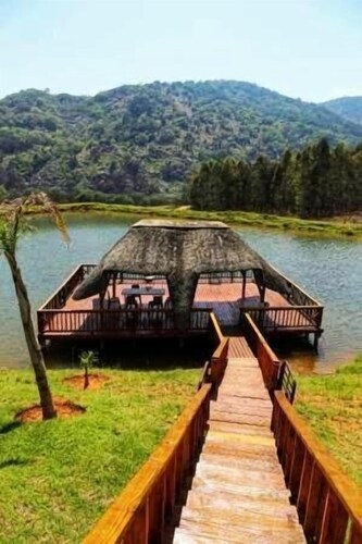 Emahlathini Guest & Monkey Farm