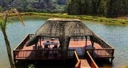 Emahlathini Guest & Monkey Farm