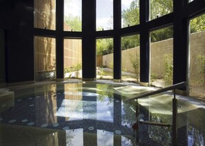 Sauna, Whirlpool, Dampfbad, Thermalbad/Mineralquelle, Körperbehandlungen