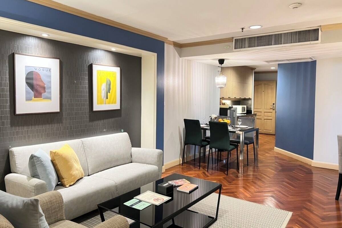 Two-Bedroom Family Suite | Minibar, in-room safe, desk, laptop workspace