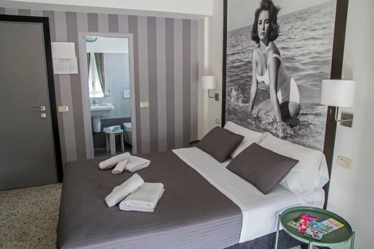 Comfort Double Room | Individually decorated, individually furnished, free WiFi, bed sheets