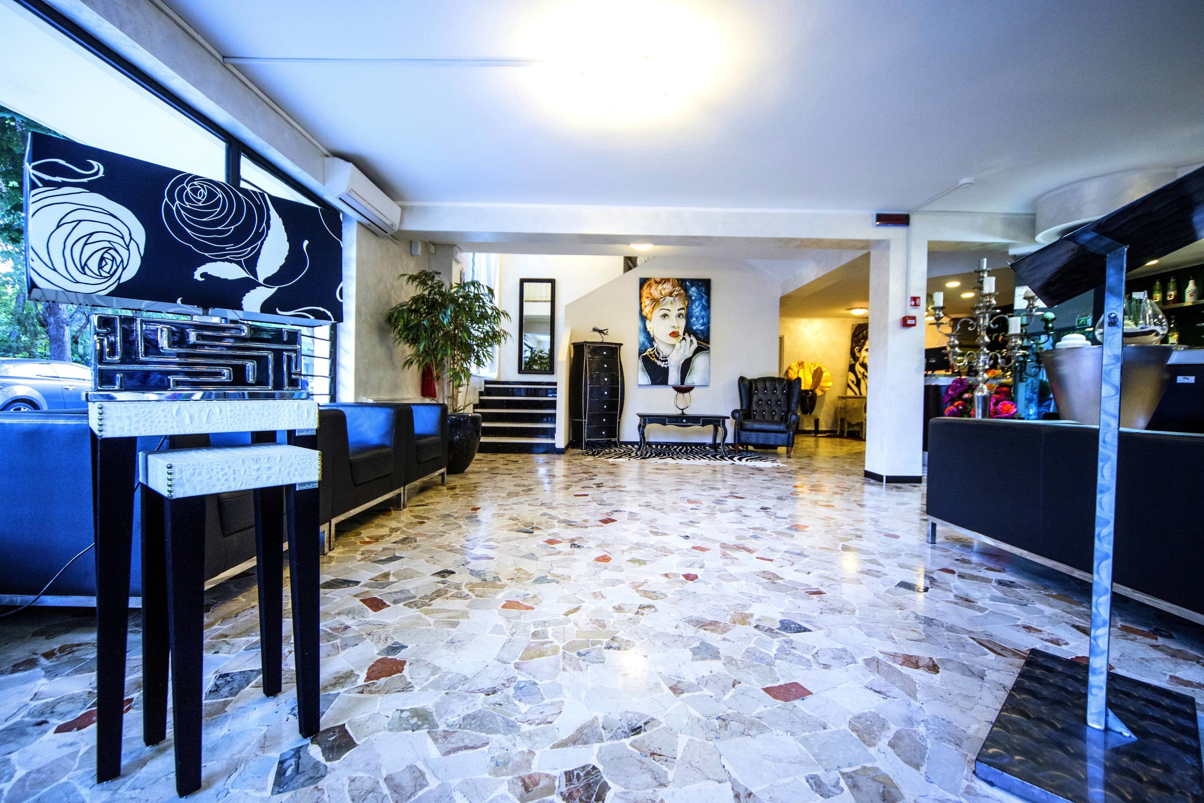 Photo - Hotel Hollywood