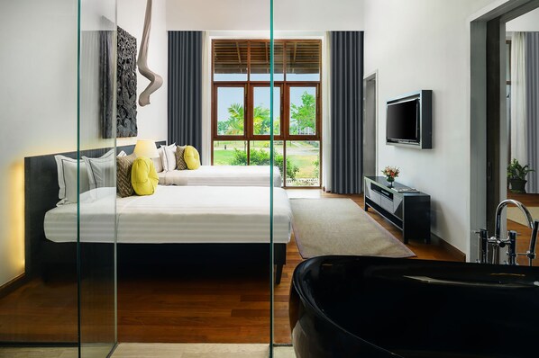 Deluxe Suite, 1 King Bed, Balcony | Minibar, in-room safe, desk, blackout curtains - The Lake Garden Hotel Nay Pyi Taw - MGallery Collection (Naypyidaw)