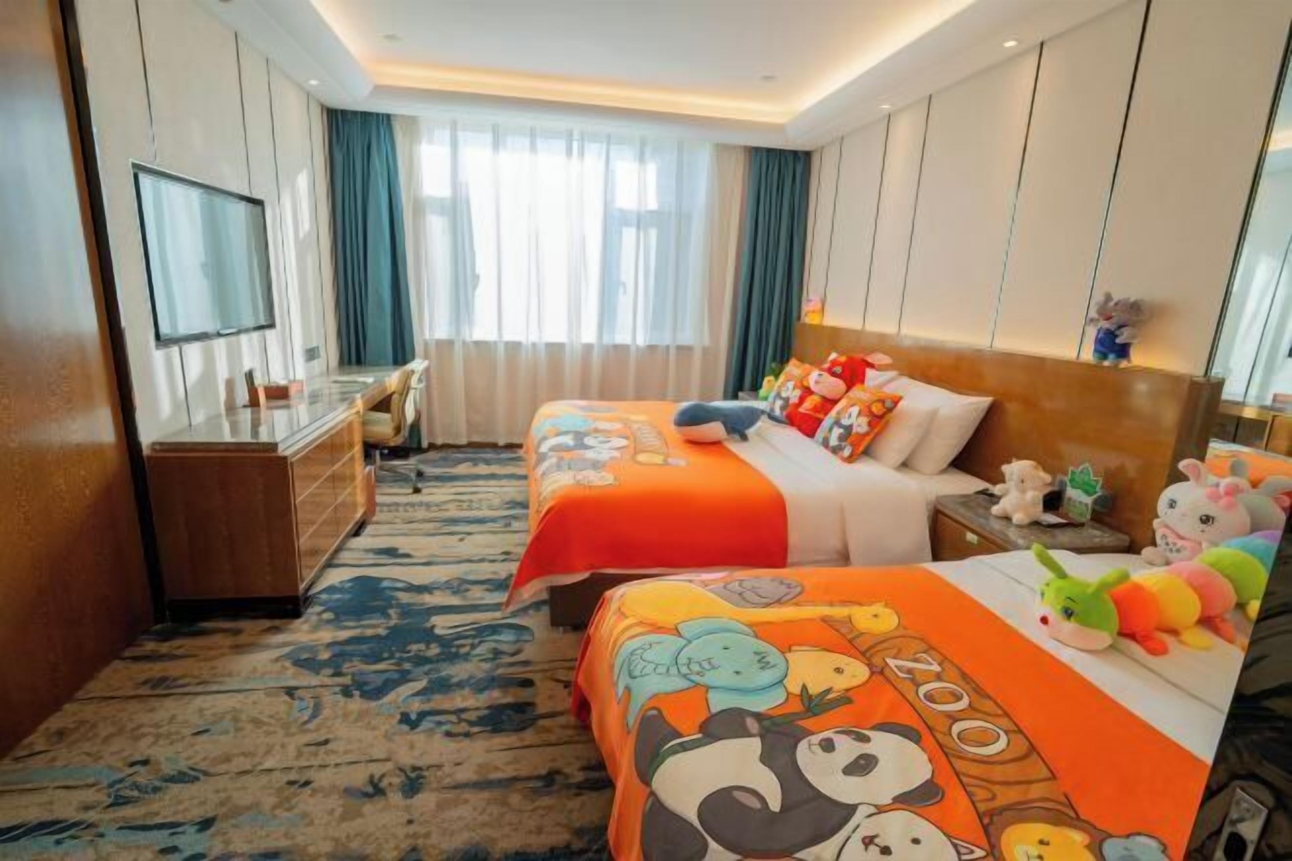 Minibar, Zimmersafe, Wecker