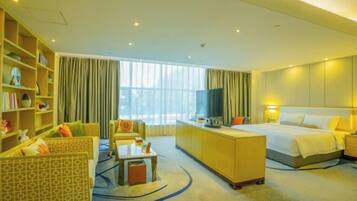 Minibar, in-room safe, alarm clocks