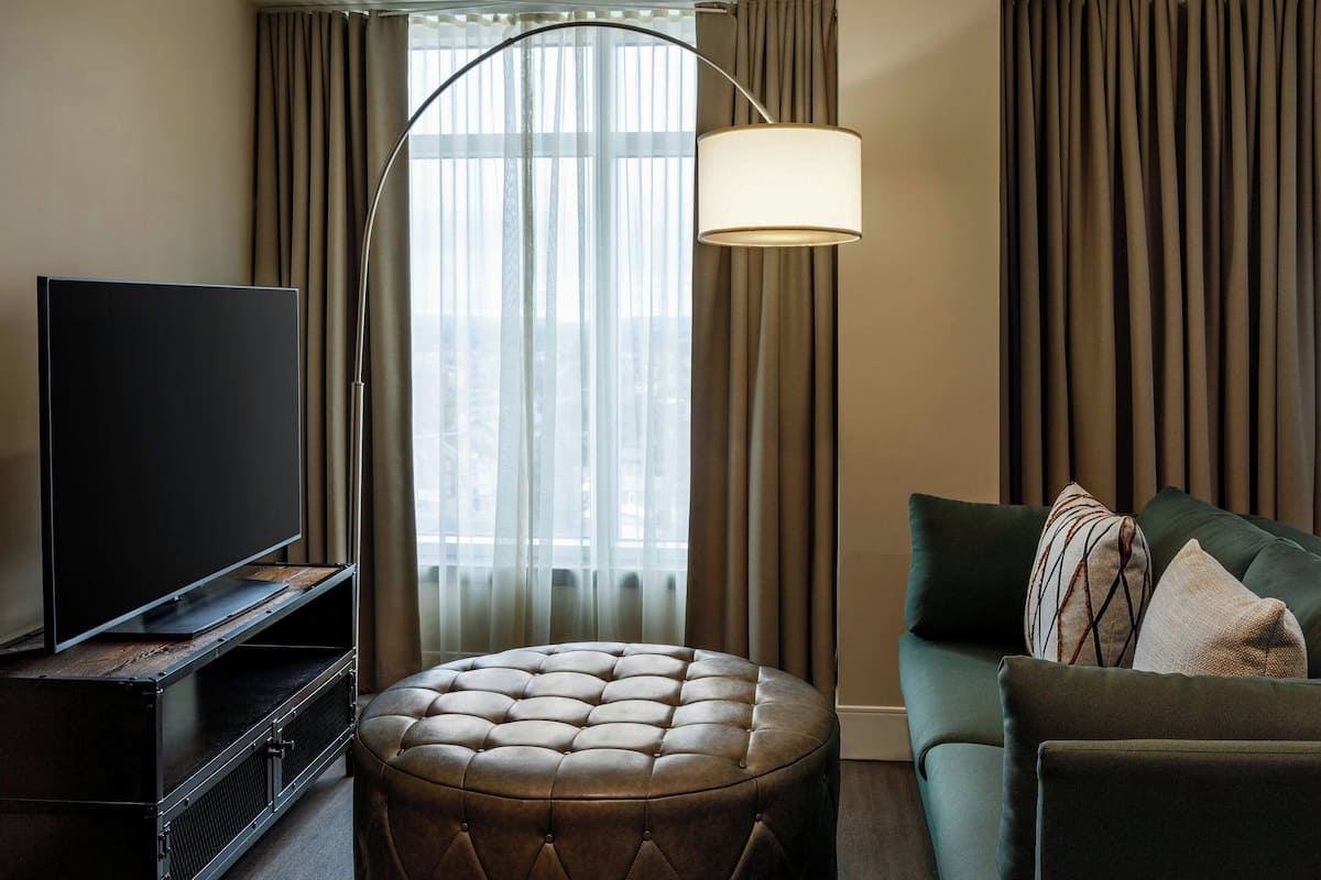 Suite, 1 Bedroom, Smoking | Lounge