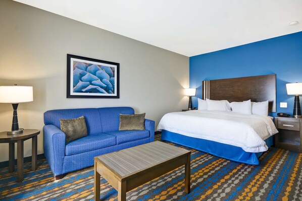 خزنة داخل الغرفة وواي فاي مجانًا وملاءات أسرّة