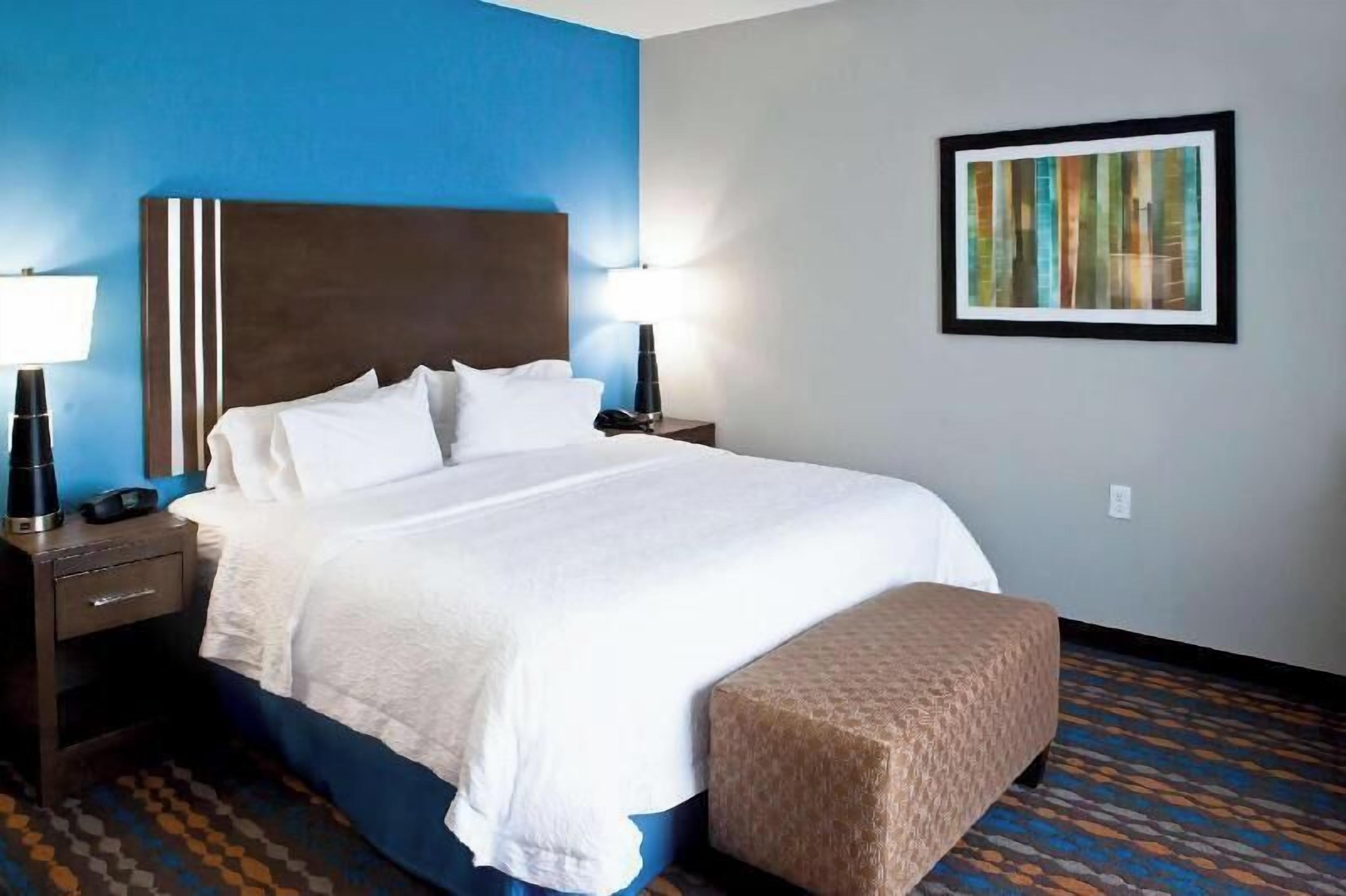 In-room safe, free WiFi, bed sheets