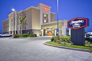 Exterior - Hampton Inn Kenedy (Kenedy)
