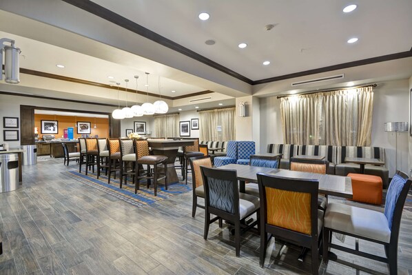 Lobby - Hampton Inn Kenedy (Kenedy)