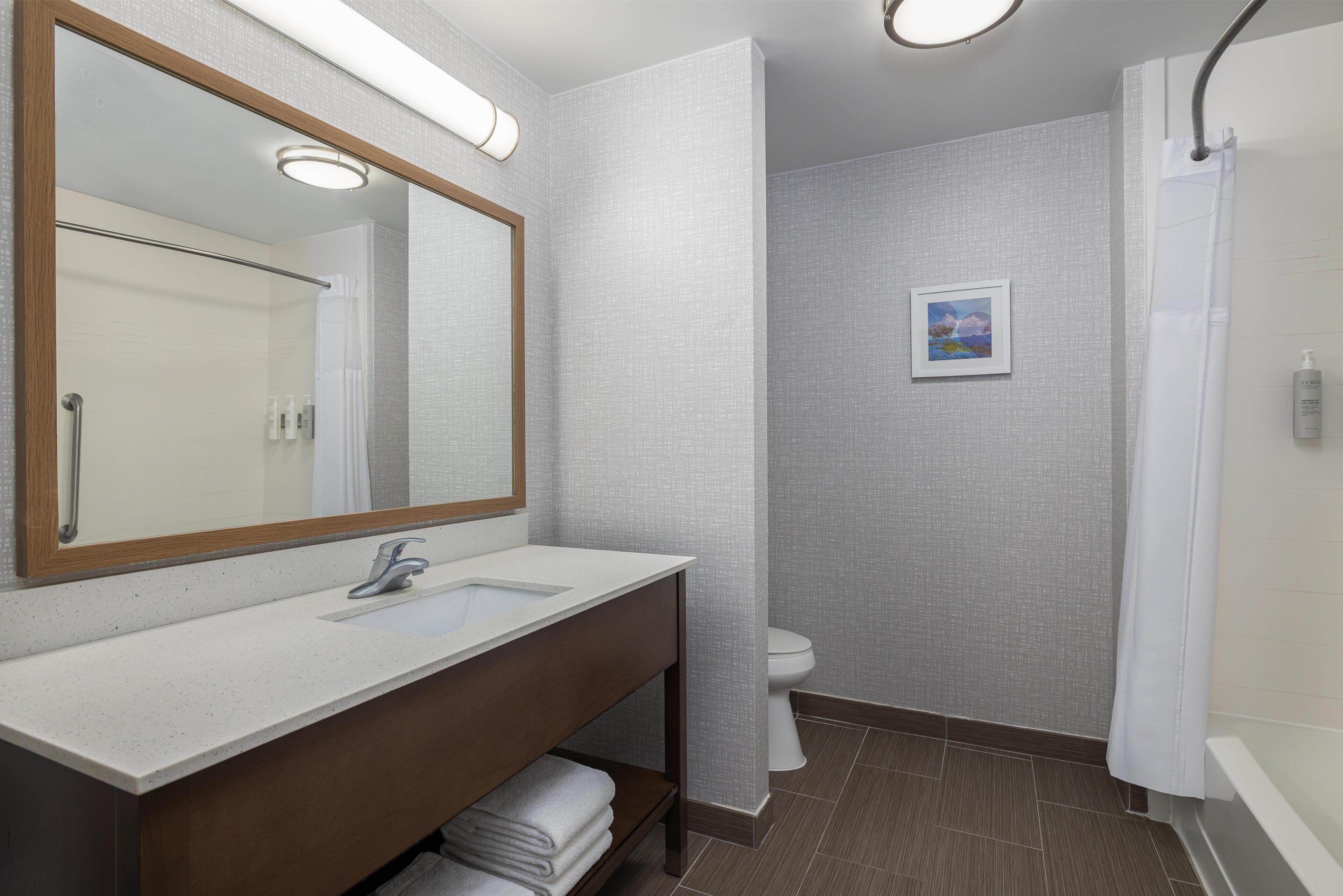 Towels, soap, shampoo, toilet paper