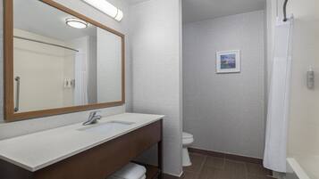 Towels, soap, shampoo, toilet paper