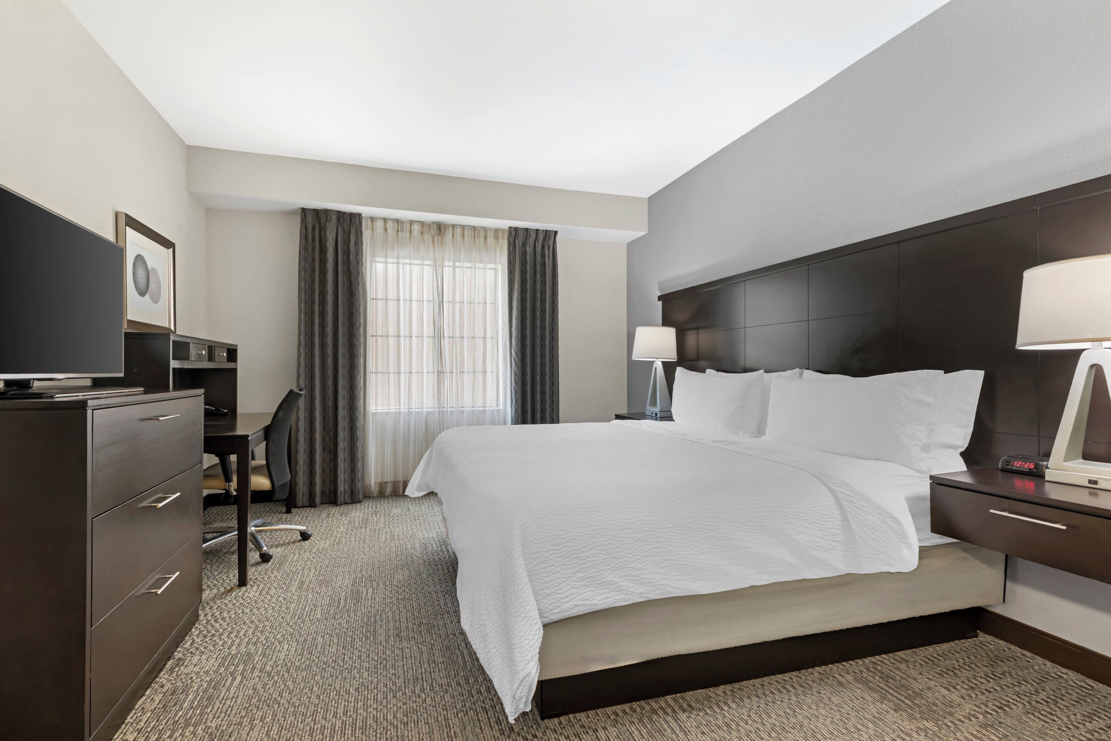 Suite, 2 Bedrooms, Mobility Accessible, Non Smoking (Comm, Kitchen) | In-room safe, blackout curtains, iron/ironing board, free WiFi