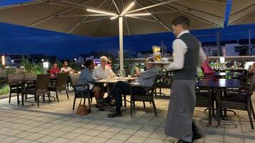 Breakfast, lunch, dinner served; French cuisine, al fresco dining