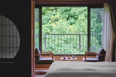 Riverview Japanese style room with low beds, Non Smoking | In-room safe. Hakone Pax Yoshino
