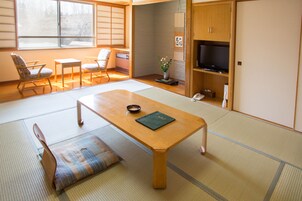 羽绒被、客房内保险箱、办公桌、免费 WiFi