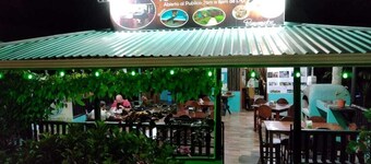 Posada Río Celeste La Amistad