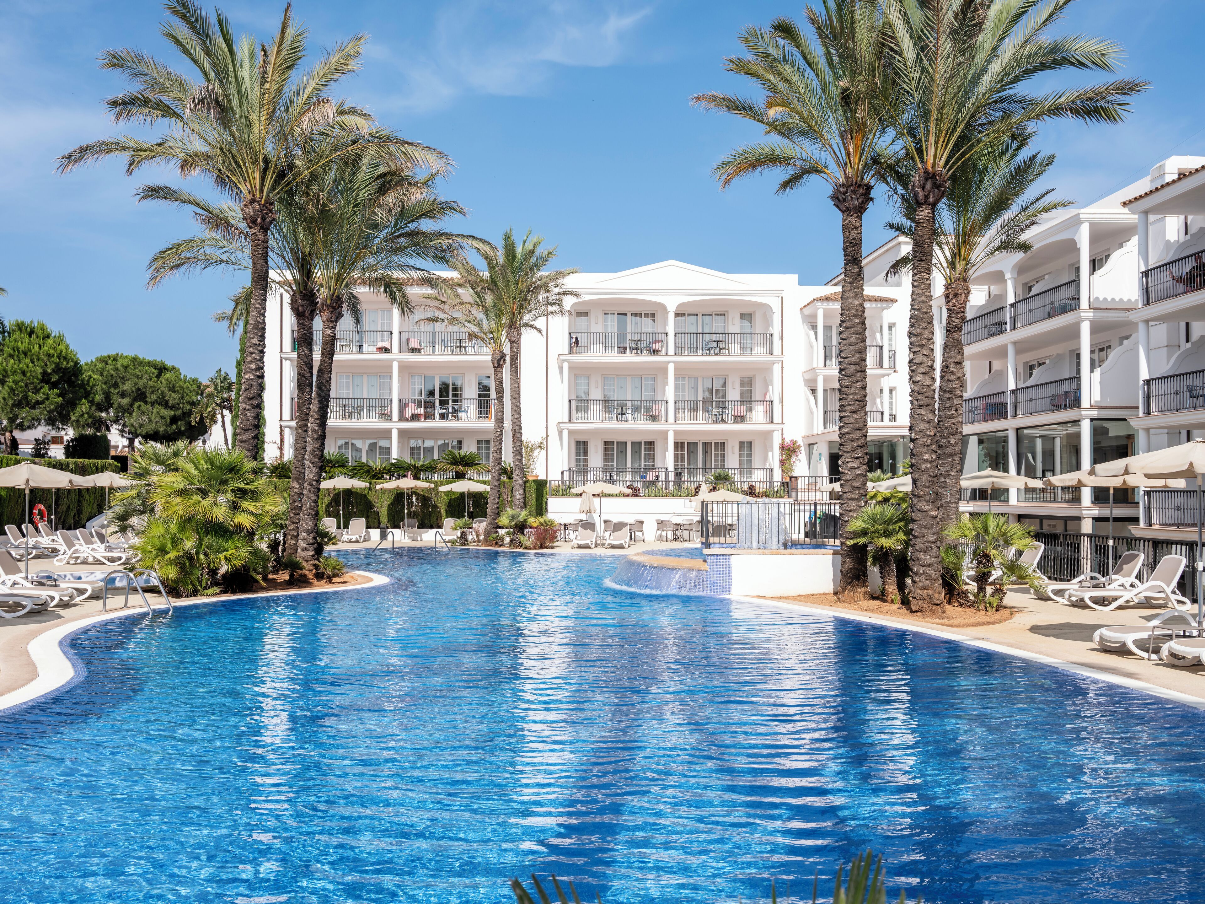 Fassade der Unterkunft – Abend/Nacht