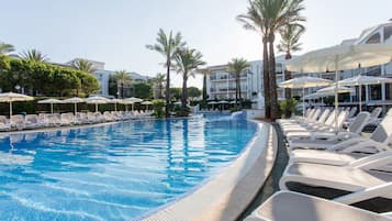 Indoor pool, 2 outdoor pools, pool umbrellas, sun loungers