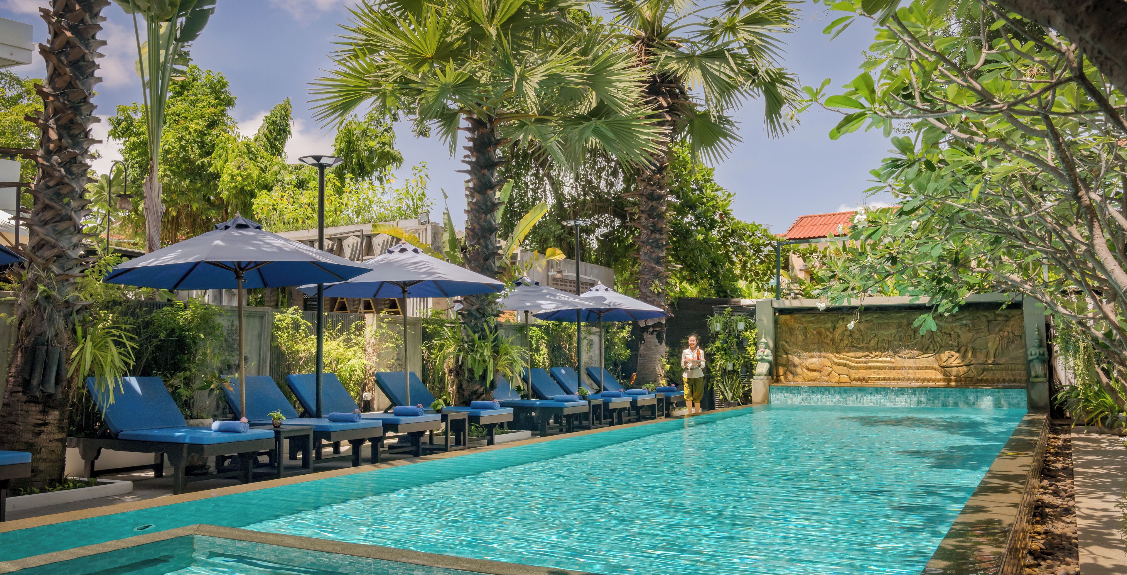 outdoor pool, pool loungers