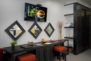 Apsara Double Poolview | Minibar, in-room safe, desk, iron/ironing board - Khmer Mansion Boutique Hotel (Siem Reap)