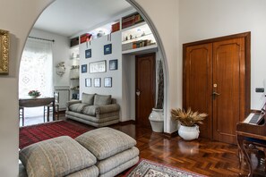 Reception - Casa Valeria (Naples)