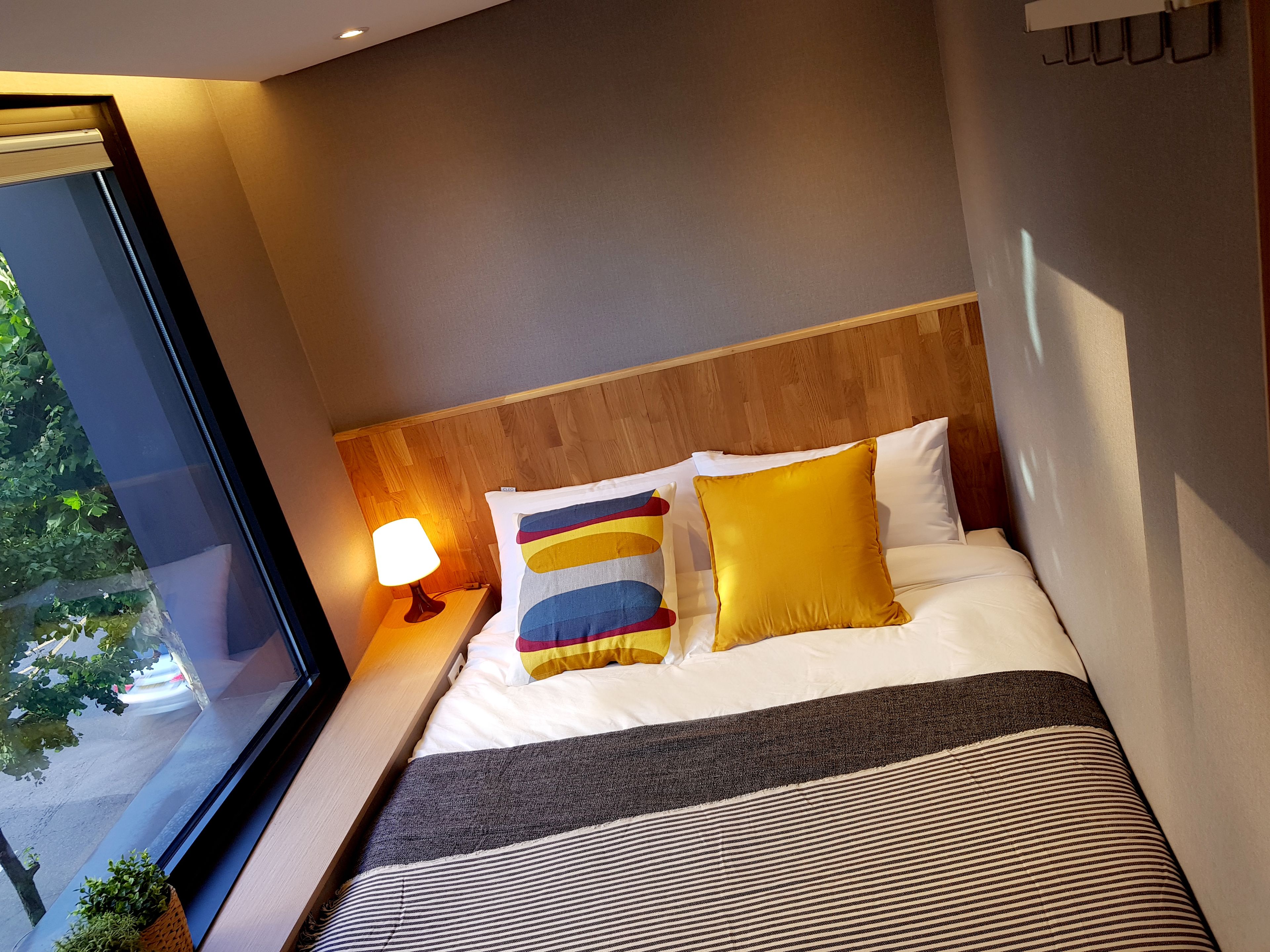 comfort double room, 1 double bed, private bathroom | bathroom | shower, hair dryer, slippers, towels