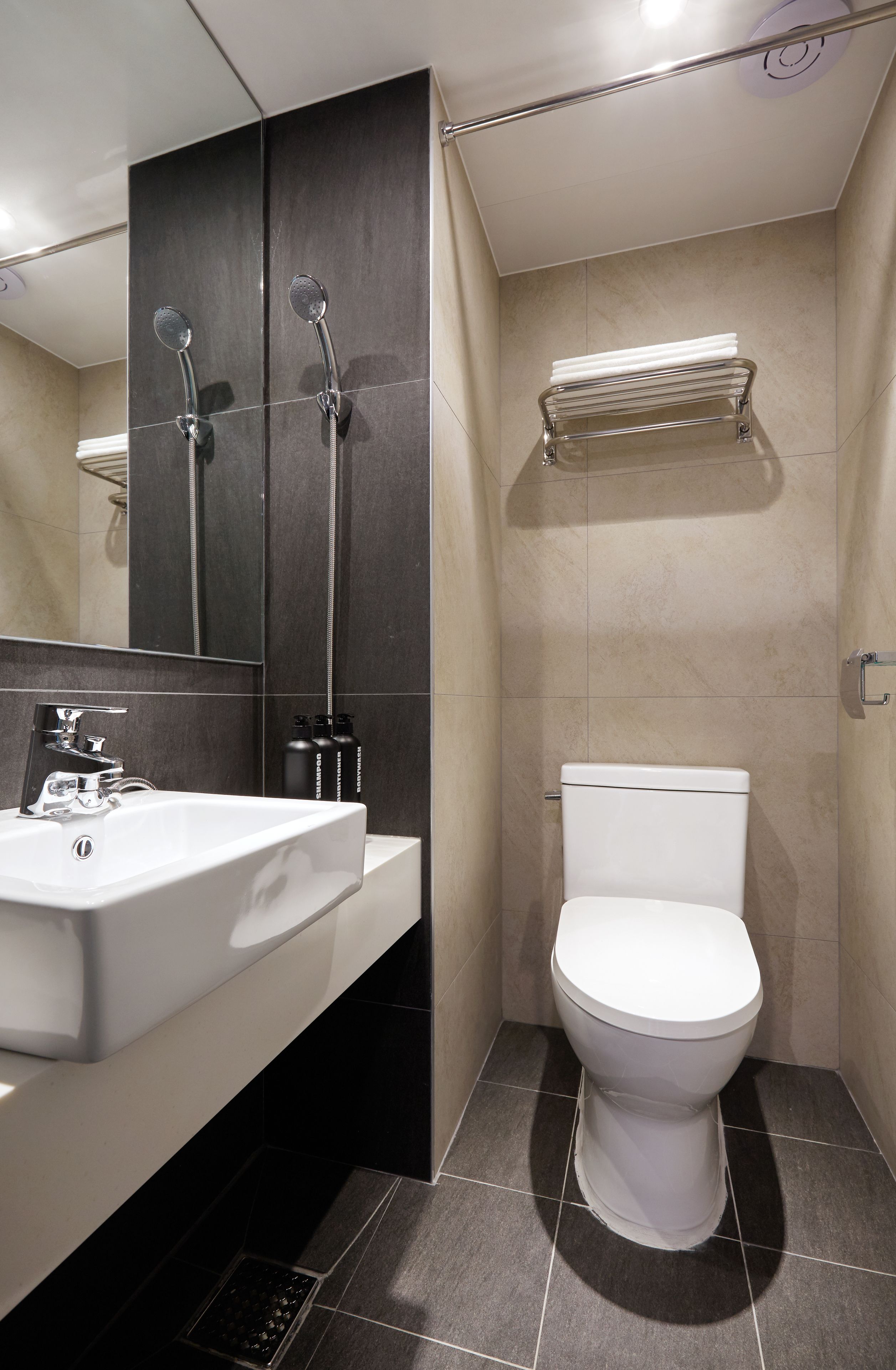 comfort double room, 1 double bed, private bathroom | bathroom | shower, hair dryer, slippers, towels