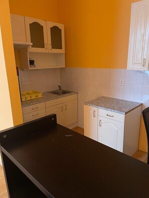 Iron/ironing board, free WiFi, bed sheets - Club Hotel Praha (Prague)