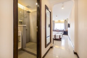 Bathroom - Hong Ha Hotel (Hanoi)